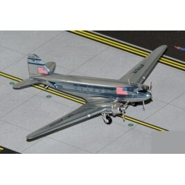 1:200 Pan American DC-3