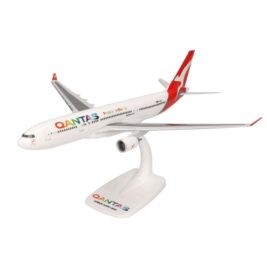 1:200 QANTAS Pride A330-200